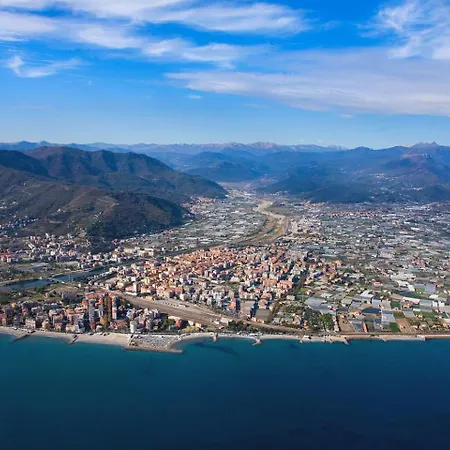 A Casa Di Ale - Frontemare Appartamento Albenga